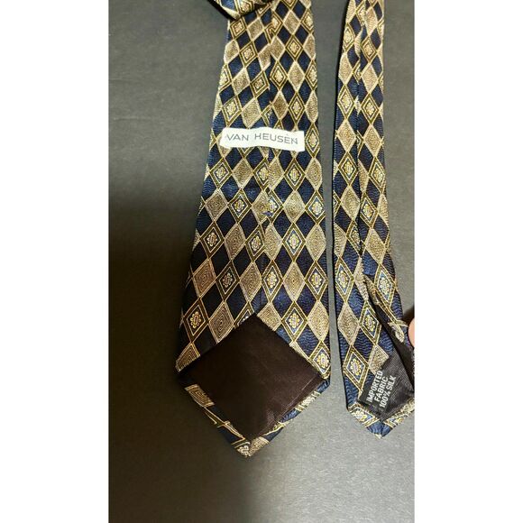 Van Heusen 100% Silk Tie – Navy Blue Gold Diamond Geometric Pattern –Necktie - Picture 3 of 4
